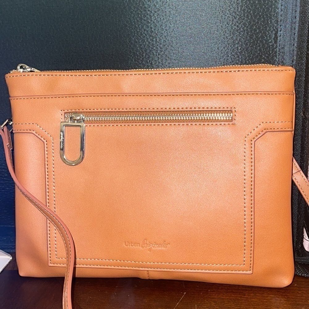 NWTโUrbanโOriginalsย messengerโCrossbodyโthinโbag
